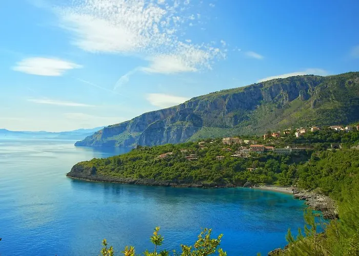 Romantic & Restaurant Cheta Elite Hotel