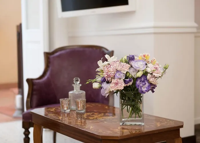 Romantic & Restaurant Cheta Elite Hotel 4*