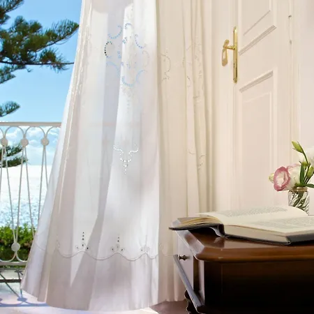 Romantic & Restaurant Cheta Elite Hotel