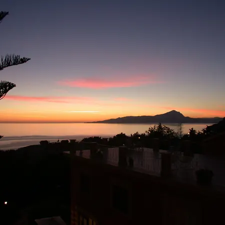 Romantic & Restaurant Cheta Elite Hotel