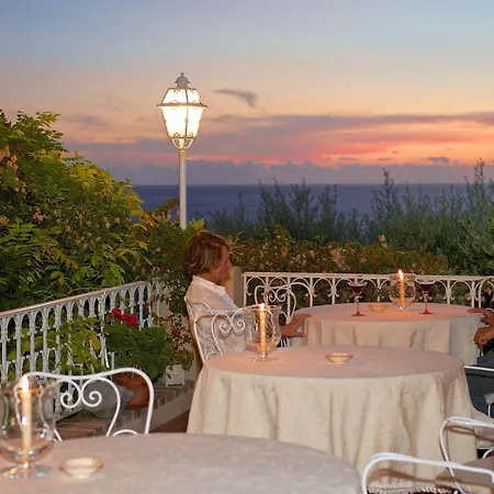 Romantic & Restaurant Cheta Elite 4*