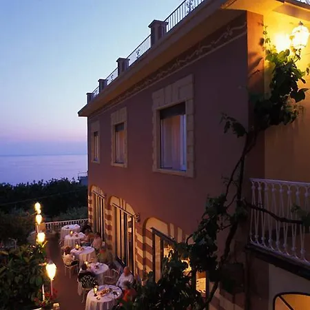 Romantic & Restaurant Cheta Elite Maratea