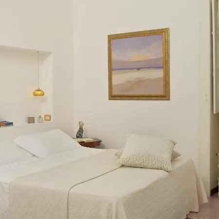 Romantic & Restaurant Cheta Elite