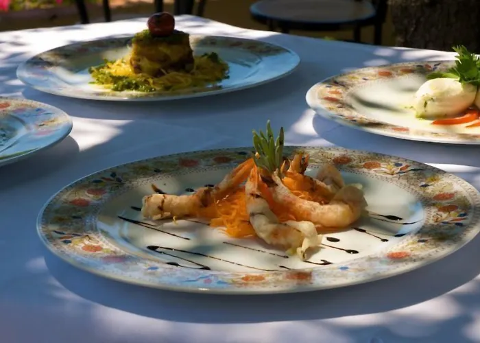 Romantic & Restaurant Cheta Elite Hotel