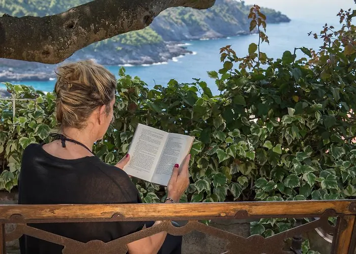 Romantic & Restaurant Cheta Elite